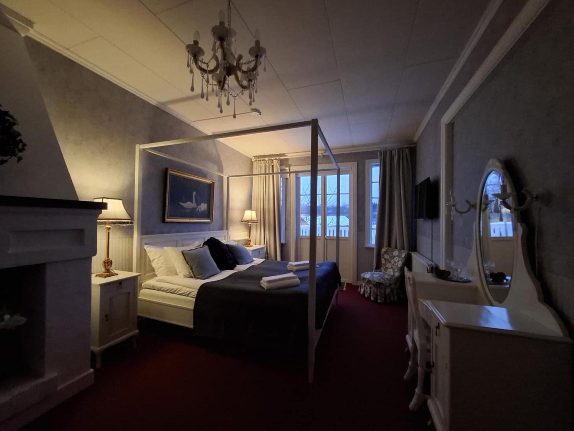 Hotell Oernen トーシュビュー エクステリア 写真